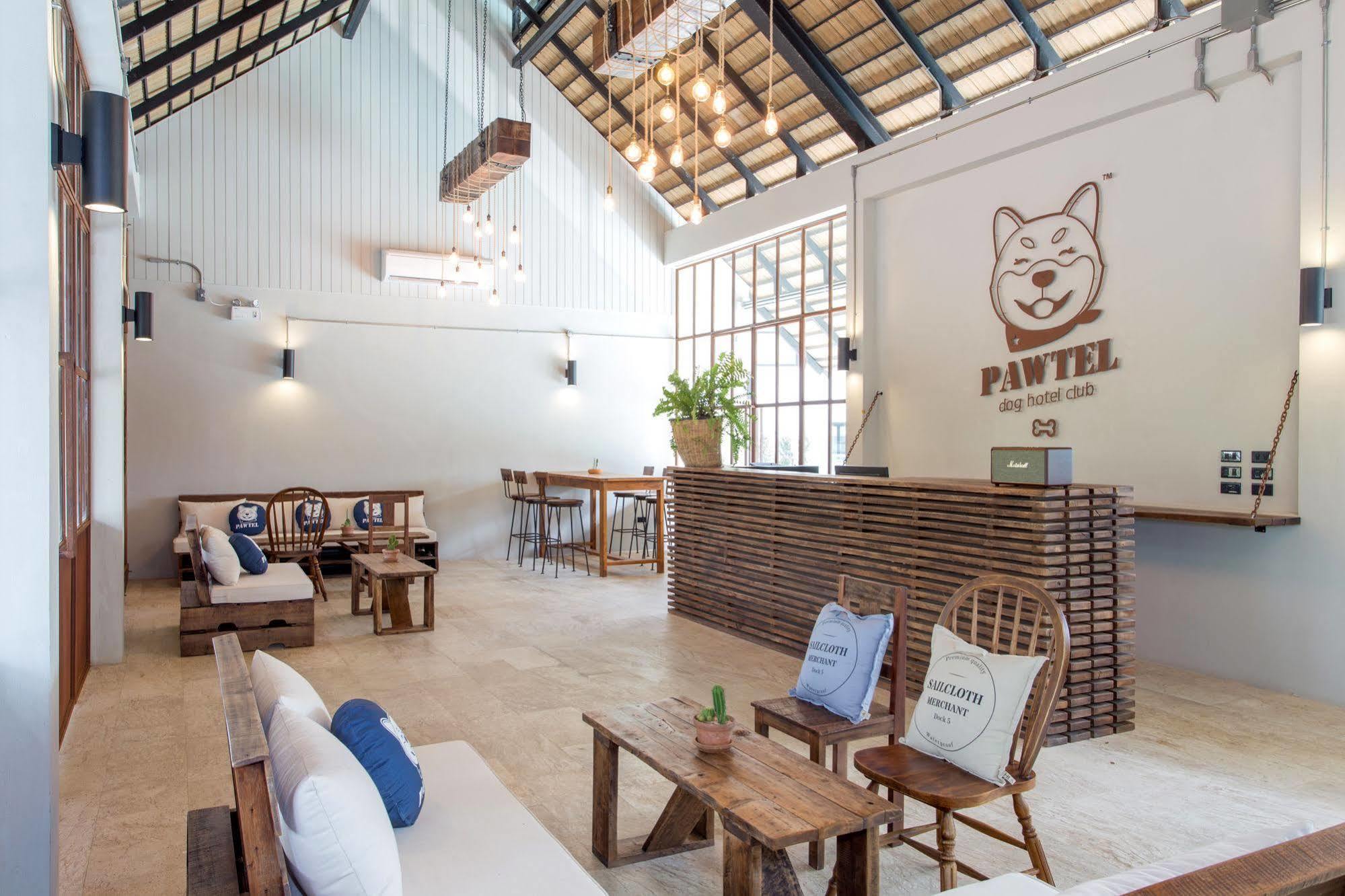Pawtel Hotell Mae Rim Exteriör bild
